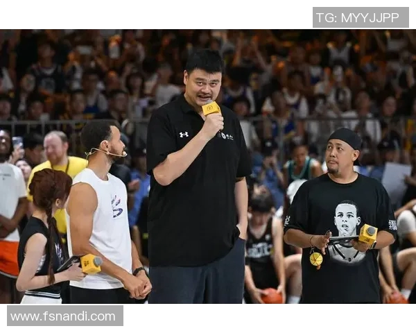 姚明动漫形象夸张演绎篮球传奇展现巨人魅力与幽默风趣