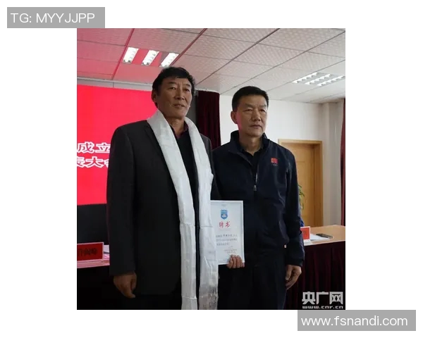 姚明辞去篮球协会主席职务未来发展方向引发广泛关注与讨论