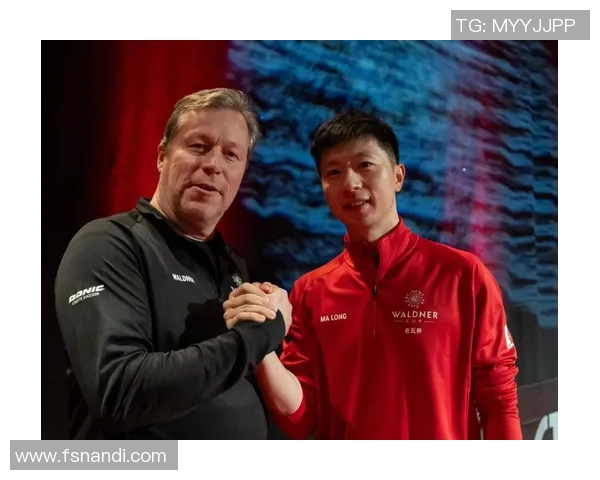 足球明星纷纷入驻抖音账号展现个人魅力与球场风采引发粉丝热议 足球明星纷纷入驻抖音账号展现个人魅力与球场风采引发粉丝热议